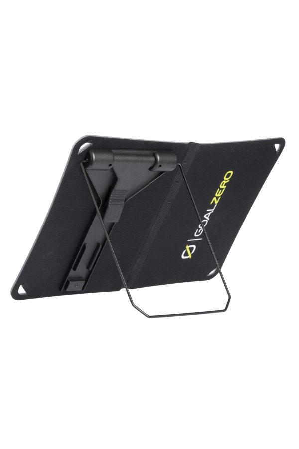 Navigation & Tech |  Nomad 10 Solar Panel Navigation & Tech Black